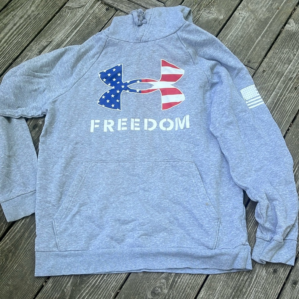 Under Armour Sweatshirt